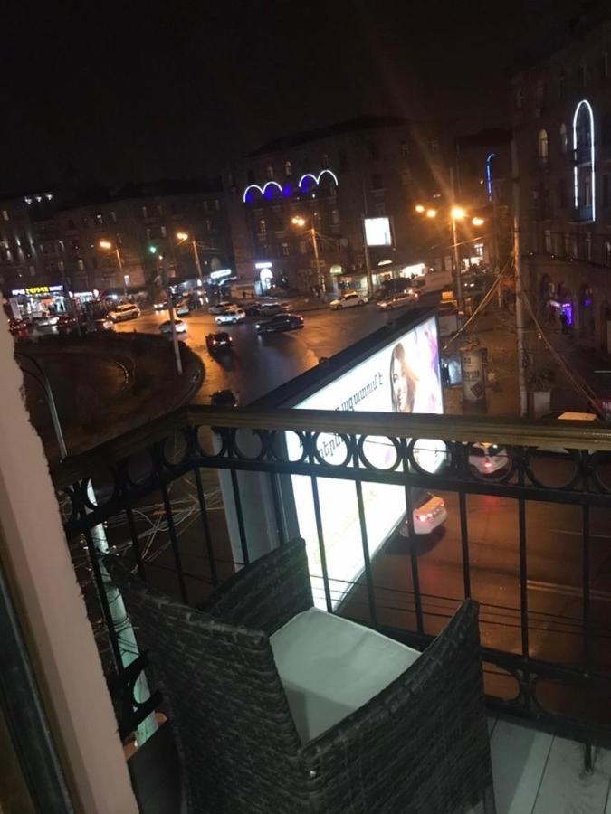Квартира Около Станции Метро С Балконами Jerevan Eksteriør bilde